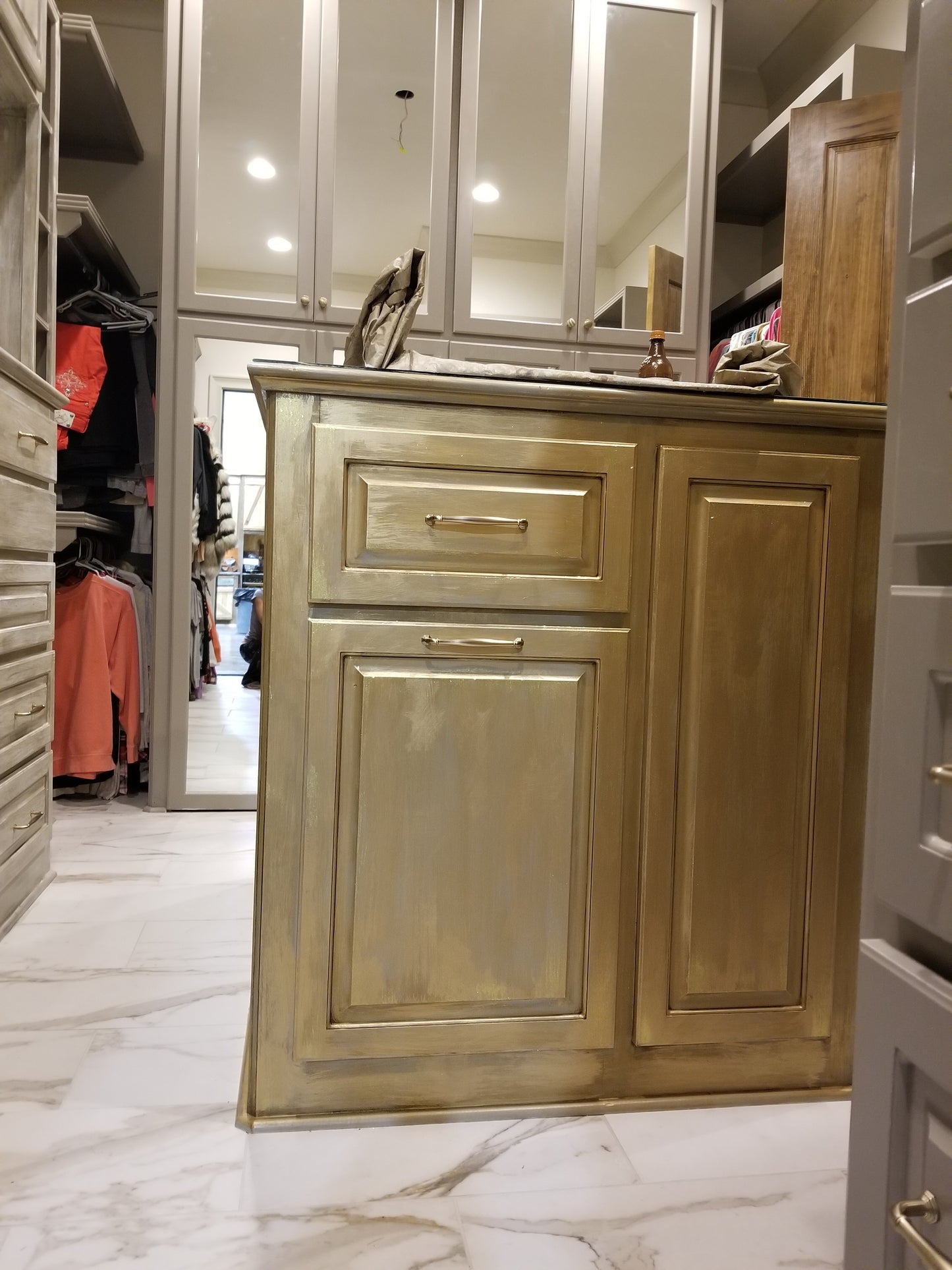 Put Some Gold & Glitter In Your Life!