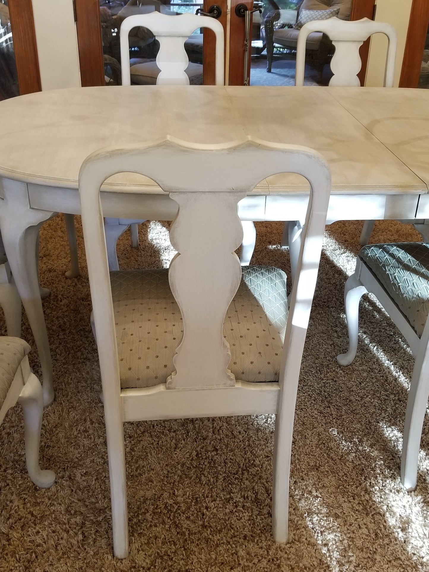 Distressed Dining room Furniture Suite