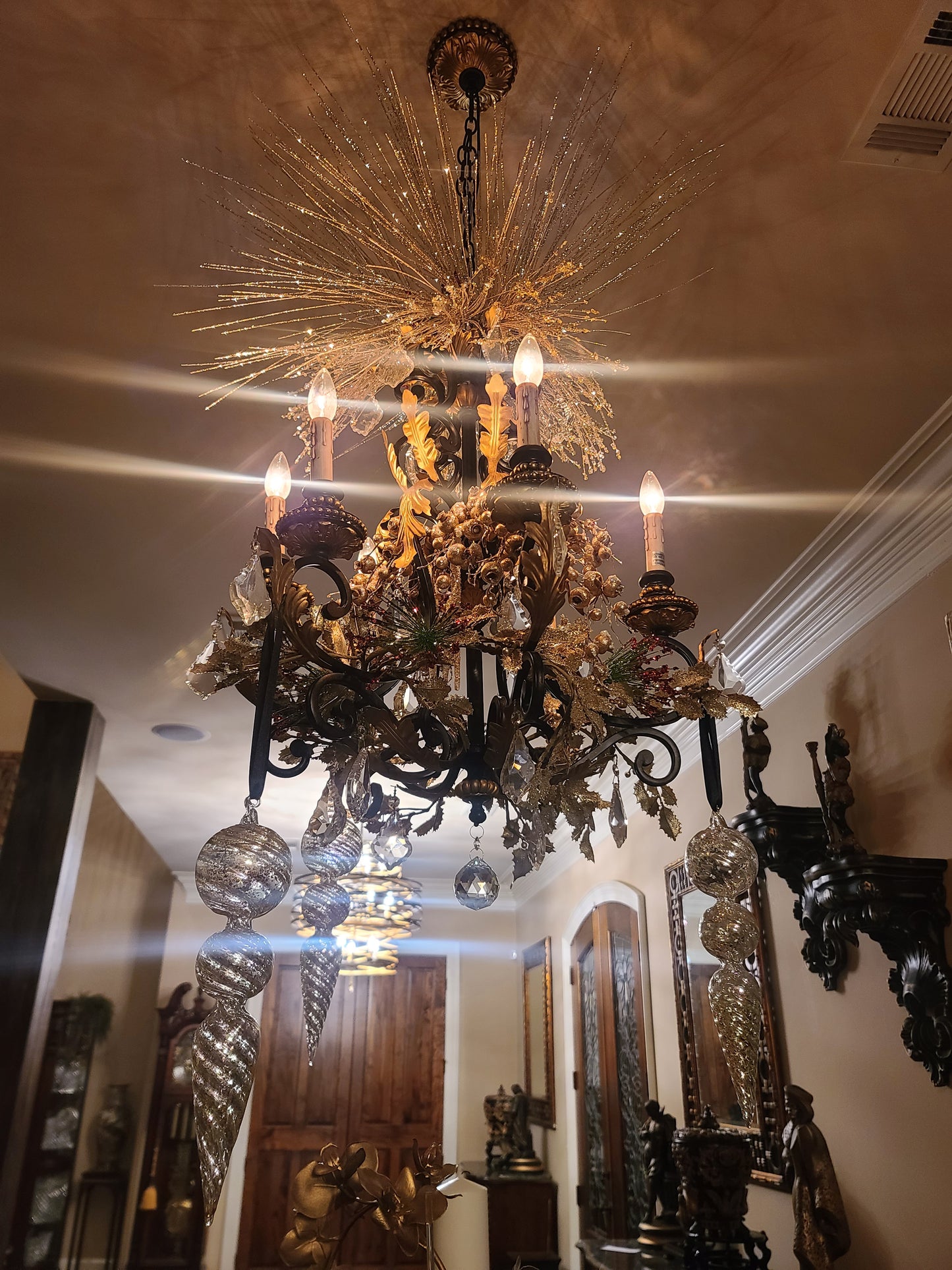 Breakfast Table Chandelier Decor